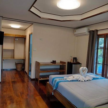 Walk In Homestay Ko Kut Eksteriør billede