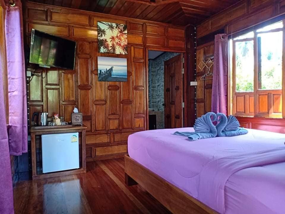 Walk In Homestay Ko Kut Eksteriør billede